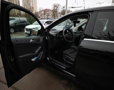 Чорний Мерседес Б-клас, об'ємом двигуна 0 л та пробігом 76 тис. км за 11790 $, фото 18 на Automoto.ua