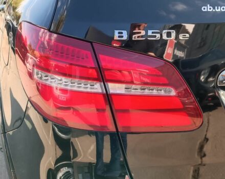 Черный Мерседес Б-класс, объемом двигателя 0 л и пробегом 138 тыс. км за 10990 $, фото 9 на Automoto.ua
