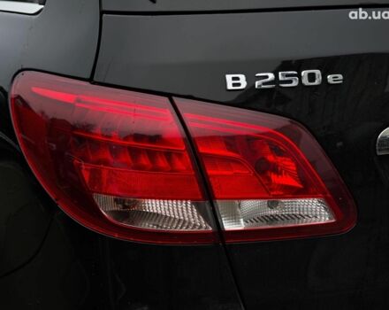 Чорний Мерседес Б-клас, об'ємом двигуна 0 л та пробігом 76 тис. км за 11790 $, фото 10 на Automoto.ua