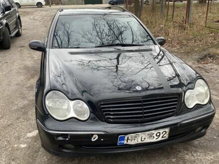 Мерседес Б-клас 2003 у Ирпене на Automoto.ua Чорний Мерседес Б-клас, об'ємом двигуна 2 л та пробігом 427 тис. км за 1600 $, фото 1 на Automoto.ua