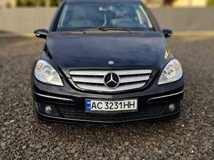 Черный Мерседес Б-класс, объемом двигателя 1.7 л и пробегом 234 тыс. км за 6000 $, фото 1 на Automoto.ua