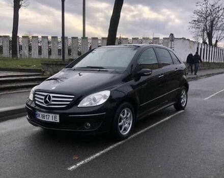 Чорний Мерседес Б-клас, об'ємом двигуна 1.7 л та пробігом 290 тис. км за 4500 $, фото 1 на Automoto.ua