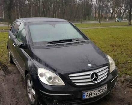 Черный Мерседес Б-класс, объемом двигателя 1.99 л и пробегом 318 тыс. км за 4900 $, фото 1 на Automoto.ua