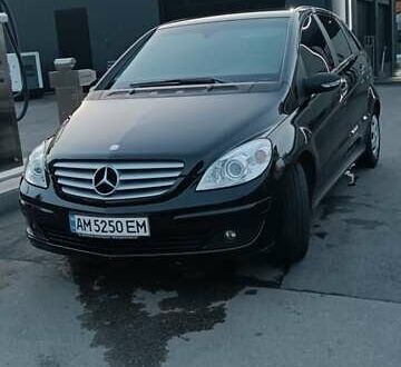 Черный Мерседес Б-класс, объемом двигателя 2.03 л и пробегом 220 тыс. км за 5900 $, фото 1 на Automoto.ua