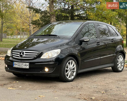 Мерседес Б-класс 2006 в Николаеве на Automoto.ua Черный Мерседес Б-класс, объемом двигателя 1.5 л и пробегом 320 тыс. км за 5500 $, фото 1 на Automoto.ua