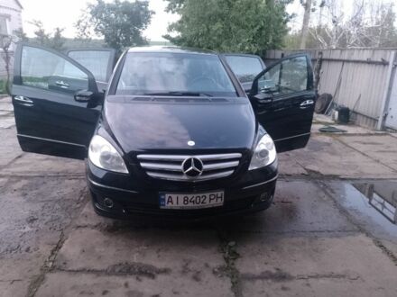 Черный Мерседес Б-класс, объемом двигателя 1.7 л и пробегом 221 тыс. км за 6500 $, фото 1 на Automoto.ua