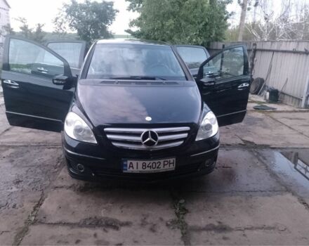 Черный Мерседес Б-класс, объемом двигателя 1.7 л и пробегом 221 тыс. км за 6500 $, фото 1 на Automoto.ua