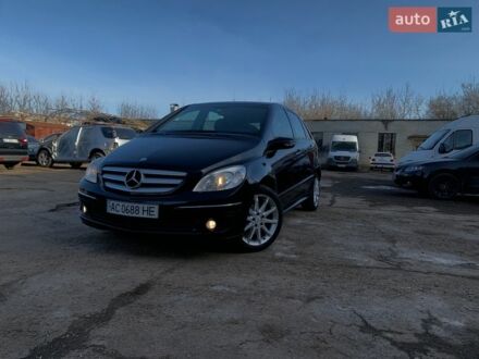 Черный Мерседес Б-класс, объемом двигателя 1.7 л и пробегом 260 тыс. км за 5100 $, фото 1 на Automoto.ua