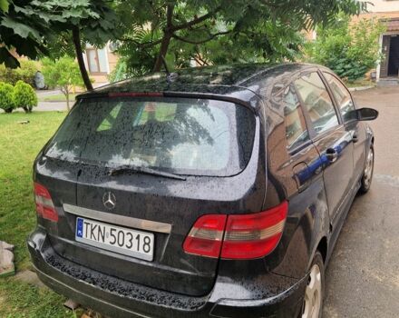 Чорний Мерседес Б-клас, об'ємом двигуна 2 л та пробігом 300 тис. км за 2600 $, фото 1 на Automoto.ua