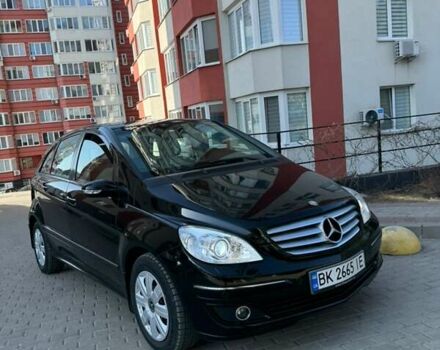 Черный Мерседес Б-класс, объемом двигателя 1.99 л и пробегом 214 тыс. км за 6900 $, фото 1 на Automoto.ua