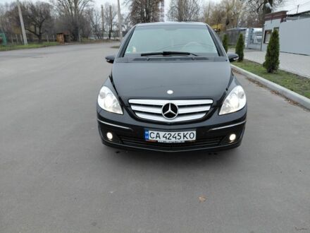 Черный Мерседес Б-класс, объемом двигателя 1.7 л и пробегом 260 тыс. км за 6557 $, фото 1 на Automoto.ua