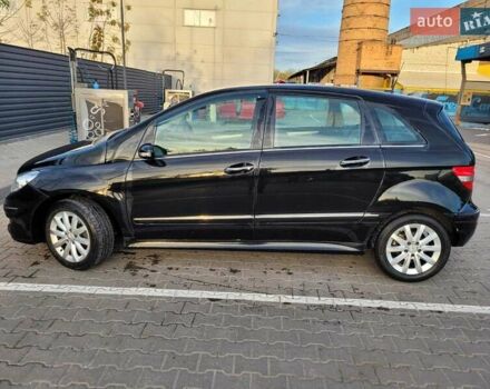 Черный Мерседес Б-класс, объемом двигателя 1.8 л и пробегом 260 тыс. км за 5600 $, фото 1 на Automoto.ua