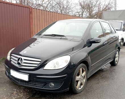 Черный Мерседес Б-класс, объемом двигателя 0 л и пробегом 410 тыс. км за 3300 $, фото 1 на Automoto.ua