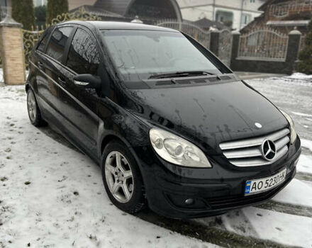 Черный Мерседес Б-класс, объемом двигателя 2 л и пробегом 276 тыс. км за 6400 $, фото 1 на Automoto.ua