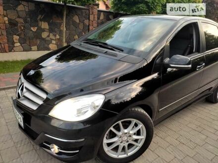 Мерседес Б-клас 2008 у Луцьку на Automoto.ua Чорний Мерседес Б-клас, об'ємом двигуна 1.7 л та пробігом 121 тис. км за 7500 $, фото 1 на Automoto.ua