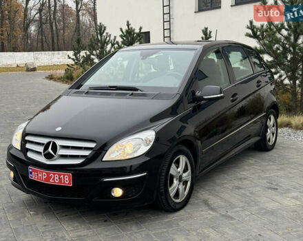Черный Мерседес Б-класс, объемом двигателя 1.7 л и пробегом 197 тыс. км за 7800 $, фото 1 на Automoto.ua