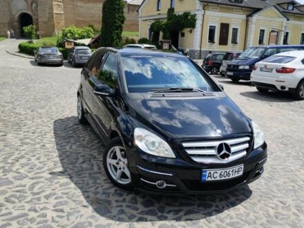 Черный Мерседес Б-класс, объемом двигателя 1.7 л и пробегом 170 тыс. км за 7200 $, фото 1 на Automoto.ua