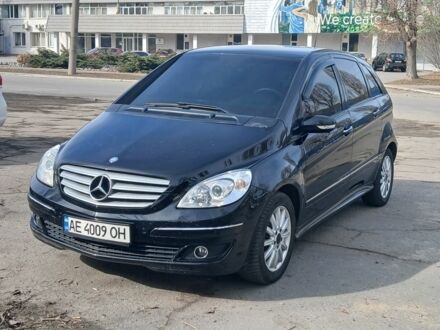 Мерседес Б-клас 2008 у Дніпро (Дніпропетровську) на Automoto.ua Чорний Мерседес Б-клас, об'ємом двигуна 1.7 л та пробігом 262 тис. км за 6800 $, фото 1 на Automoto.ua