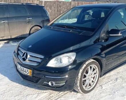Черный Мерседес Б-класс, объемом двигателя 1.7 л и пробегом 213 тыс. км за 8600 $, фото 1 на Automoto.ua
