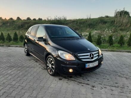 Мерседес Б-клас 2009 у Львові на Automoto.ua Чорний Мерседес Б-клас, об'ємом двигуна 2 л та пробігом 390 тис. км за 5800 $, фото 1 на Automoto.ua