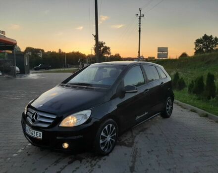 Чорний Мерседес Б-клас, об'ємом двигуна 2 л та пробігом 380 тис. км за 6000 $, фото 1 на Automoto.ua