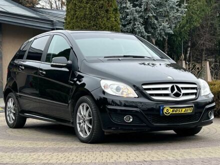 Черный Мерседес Б-класс, объемом двигателя 1.7 л и пробегом 142 тыс. км за 8999 $, фото 1 на Automoto.ua
