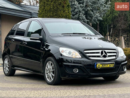 Черный Мерседес Б-класс, объемом двигателя 1.7 л и пробегом 142 тыс. км за 8999 $, фото 1 на Automoto.ua