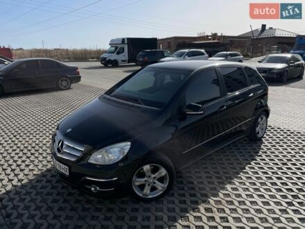 Черный Мерседес Б-класс, объемом двигателя 1.99 л и пробегом 340 тыс. км за 8000 $, фото 1 на Automoto.ua