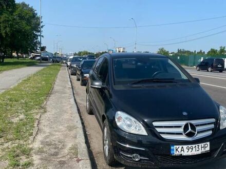 Чорний Мерседес Б-клас, об'ємом двигуна 2 л та пробігом 166 тис. км за 7200 $, фото 1 на Automoto.ua