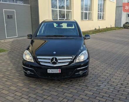 Чорний Мерседес Б-клас, об'ємом двигуна 1.7 л та пробігом 249 тис. км за 8500 $, фото 1 на Automoto.ua