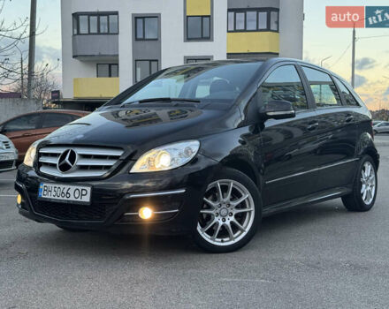 Чорний Мерседес Б-клас, об'ємом двигуна 1.7 л та пробігом 89 тис. км за 7990 $, фото 1 на Automoto.ua
