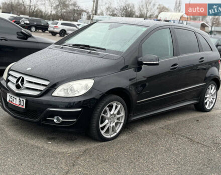 Чорний Мерседес Б-клас, об'ємом двигуна 1.7 л та пробігом 49 тис. км за 8900 $, фото 1 на Automoto.ua