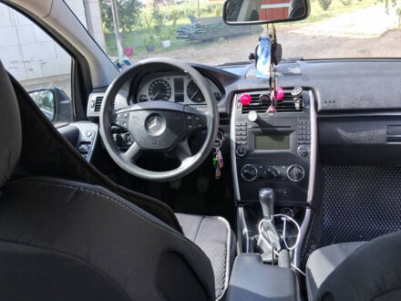 Чорний Мерседес Б-клас, об'ємом двигуна 1.99 л та пробігом 275 тис. км за 8700 $, фото 1 на Automoto.ua