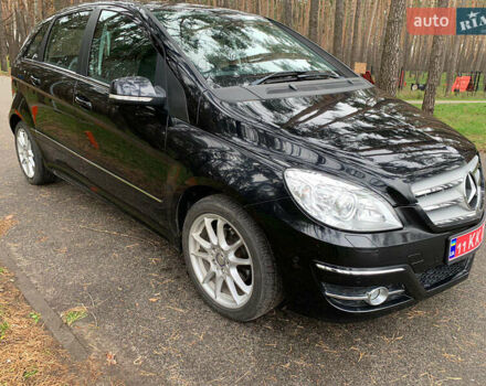 Чорний Мерседес Б-клас, об'ємом двигуна 2 л та пробігом 51 тис. км за 9100 $, фото 1 на Automoto.ua