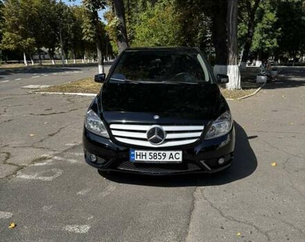 Чорний Мерседес Б-клас, об'ємом двигуна 1.46 л та пробігом 273 тис. км за 11700 $, фото 1 на Automoto.ua