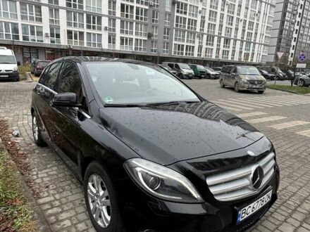 Чорний Мерседес Б-клас, об'ємом двигуна 1.8 л та пробігом 390 тис. км за 11300 $, фото 1 на Automoto.ua