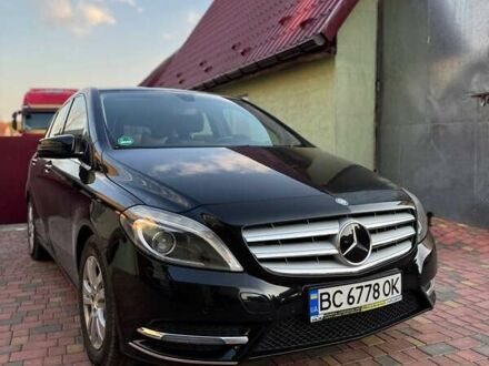 Мерседес Б-класс 2013 в Львове на Automoto.ua Черный Мерседес Б-класс, объемом двигателя 1.8 л и пробегом 382 тыс. км за 12000 $, фото 1 на Automoto.ua