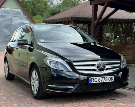 Чорний Мерседес Б-клас, об'ємом двигуна 1.8 л та пробігом 382 тис. км за 10000 $, фото 1 на Automoto.ua