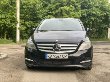 Чорний Мерседес Б-клас, об'ємом двигуна 2 л та пробігом 270 тис. км за 6200 $, фото 1 на Automoto.ua