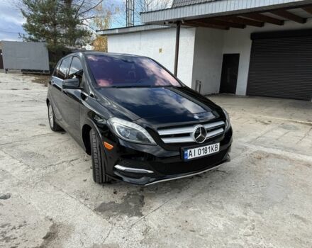 Черный Мерседес Б-класс, объемом двигателя 0 л и пробегом 190 тыс. км за 10200 $, фото 1 на Automoto.ua