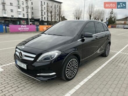 Чорний Мерседес Б-клас, об'ємом двигуна 0 л та пробігом 120 тис. км за 9900 $, фото 1 на Automoto.ua