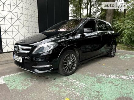 Мерседес Б-клас 2015 у Тернополі на Automoto.ua Чорний Мерседес Б-клас, об'ємом двигуна 0 л та пробігом 110 тис. км за 12500 $, фото 1 на Automoto.ua