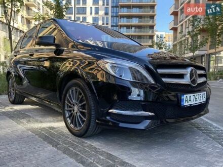 Чорний Мерседес Б-клас, об'ємом двигуна 0 л та пробігом 120 тис. км за 12500 $, фото 1 на Automoto.ua