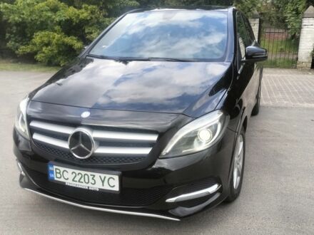 Черный Мерседес Б-класс, объемом двигателя 0 л и пробегом 150 тыс. км за 7600 $, фото 1 на Automoto.ua