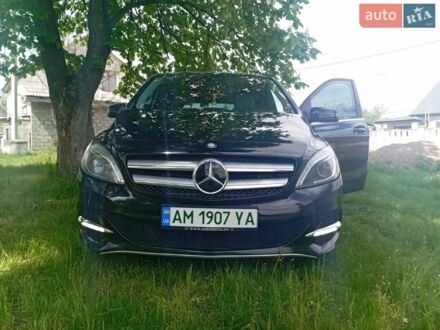 Чорний Мерседес Б-клас, об'ємом двигуна 0 л та пробігом 98 тис. км за 10700 $, фото 1 на Automoto.ua