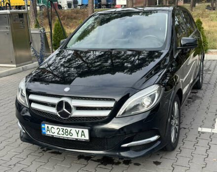 Чорний Мерседес Б-клас, об'ємом двигуна 0 л та пробігом 157 тис. км за 8600 $, фото 1 на Automoto.ua