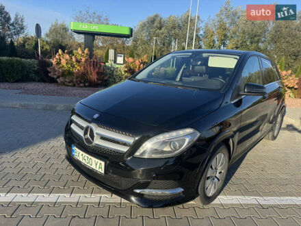 Чорний Мерседес Б-клас, об'ємом двигуна 0 л та пробігом 65 тис. км за 13900 $, фото 1 на Automoto.ua