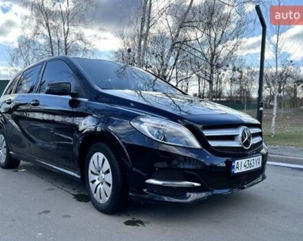 Черный Мерседес Б-класс, объемом двигателя 0 л и пробегом 83 тыс. км за 12500 $, фото 1 на Automoto.ua