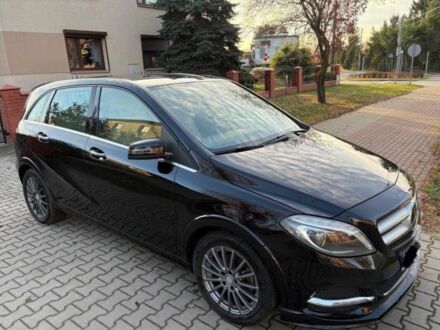 Черный Мерседес Б-класс, объемом двигателя 0 л и пробегом 132 тыс. км за 7500 $, фото 1 на Automoto.ua