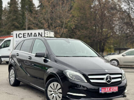 Черный Мерседес Б-класс, объемом двигателя 0 л и пробегом 99 тыс. км за 10500 $, фото 1 на Automoto.ua